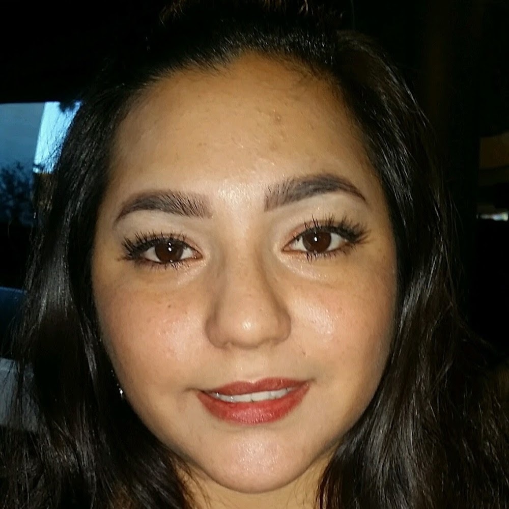 Meet your Posher, Ana